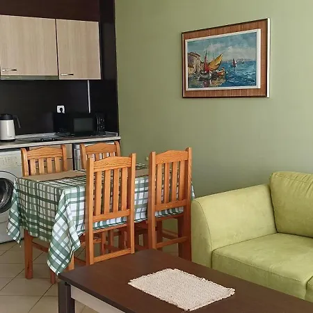 Amelia * 阳光海滩